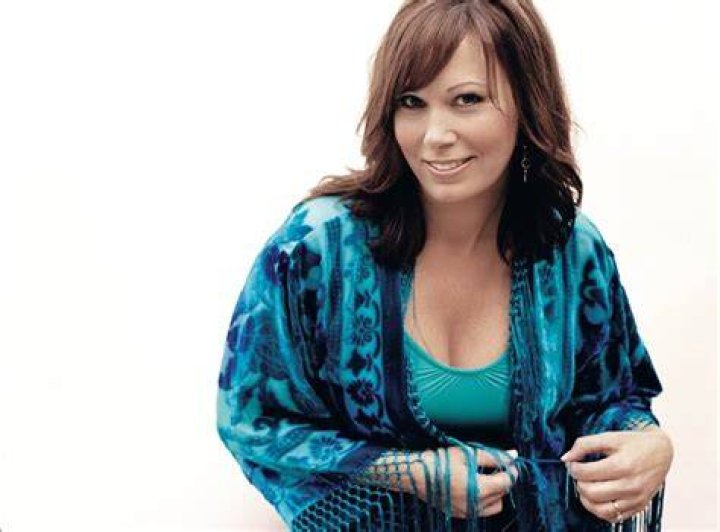 Presenting, Grammy Award Winner Suzy Bogguss, Everybody!