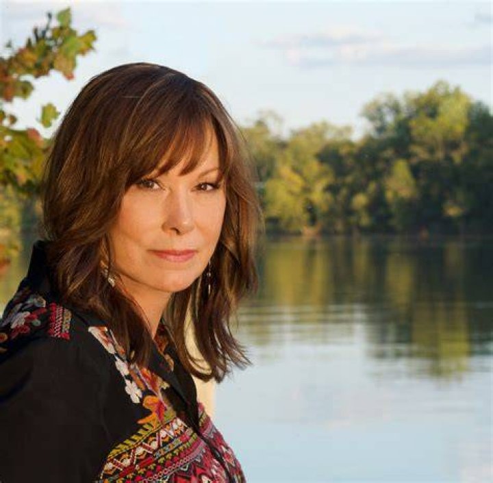 Singer/Songwriter Suzy Bogguss Interview&hellip; NotOldBetter Medium