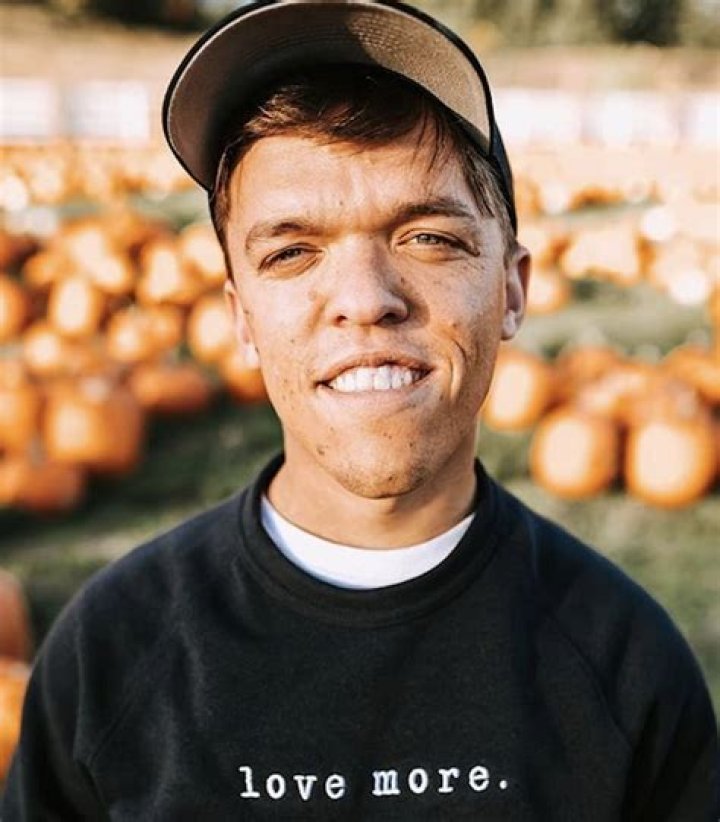Zach Roloff Net worth, Biography, Son, Age, Wife Link Feel